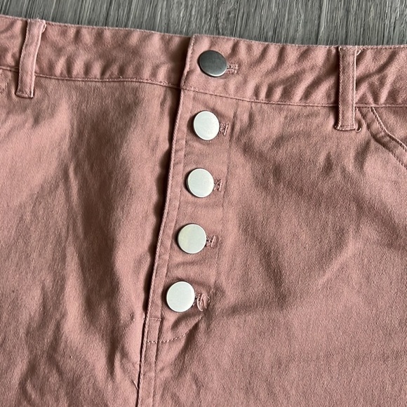 Forever 21 Pink Button Up Skirt Size M - Picture 2 of 6